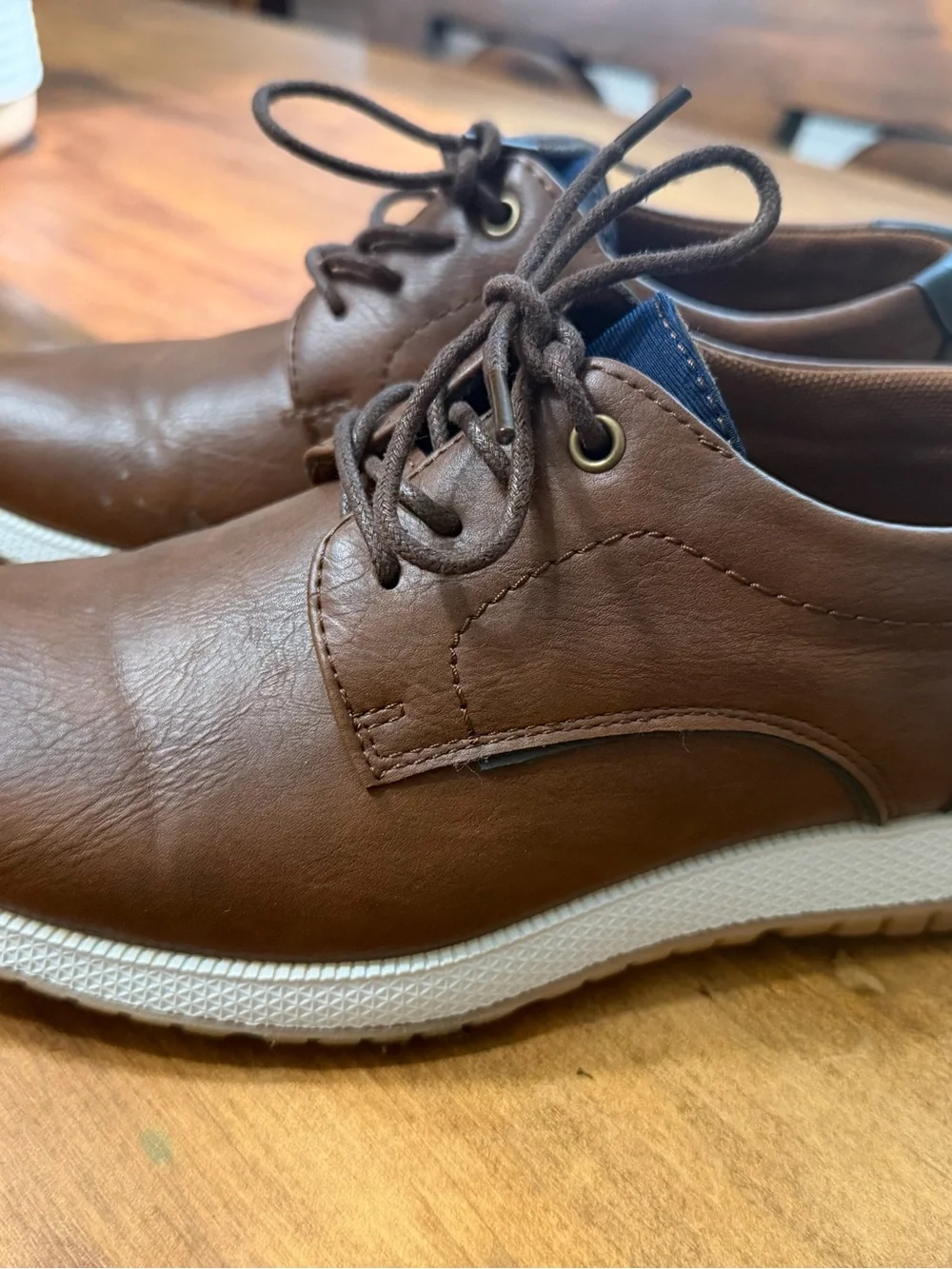 Kenneth Cole Reaction Brown Lace-Up Casual Dress Shoes Size 5 Youth